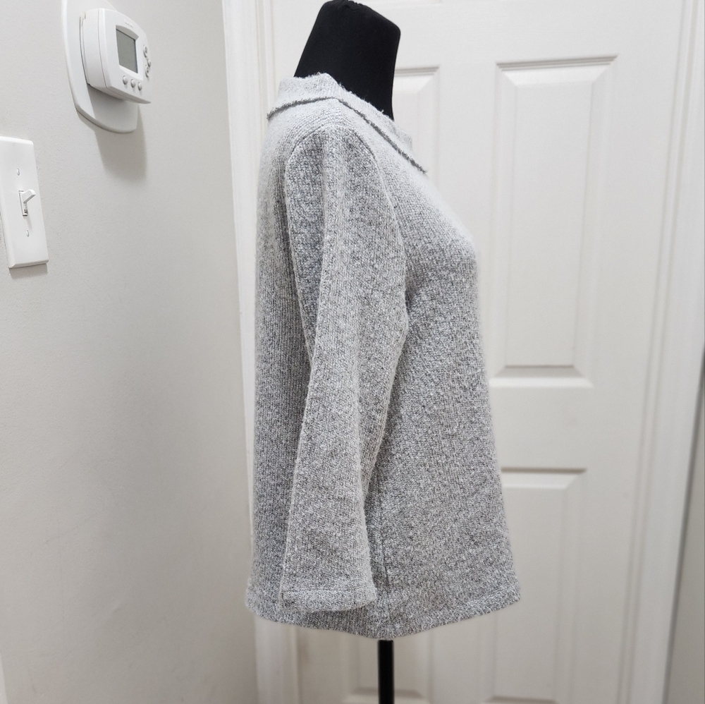 (SOLD) Ann Taylor Loft Sweater - Picture 3 of 7
